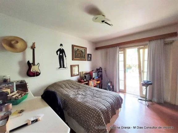 Imagem Linda casa estilo Granja Viana - Térrea e muito verde