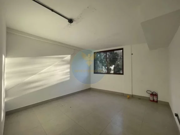 Imagem Loja a Venda no bairro Granja Viana - Carapicuíba, SP