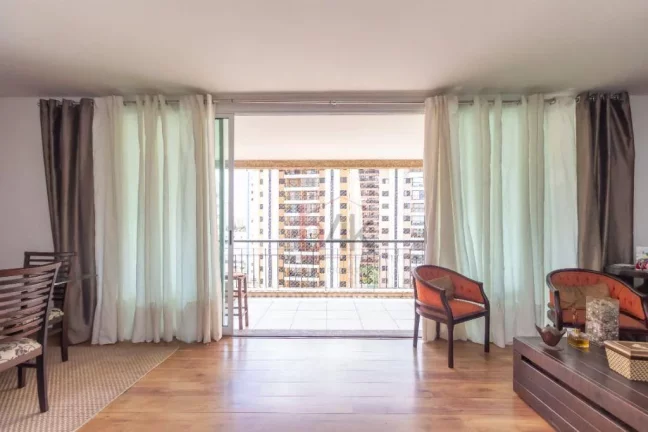 Imagem 167m² no Brooklin: O Santuário Familiar com Vista Livre e Sol da Manhã