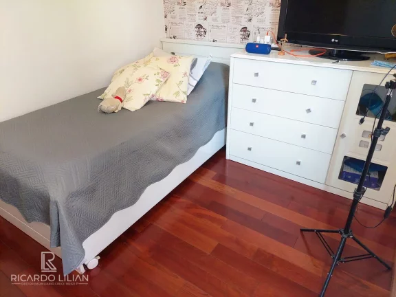 Imagem Apartamento com 3 dormitorios sendo uma suite e duas vagas no Cambuci.