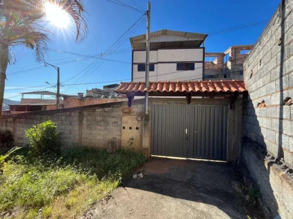 Imagem Oportunidade no São Pedro – Casa com Terreno Amplo e Potencial de Construção!
