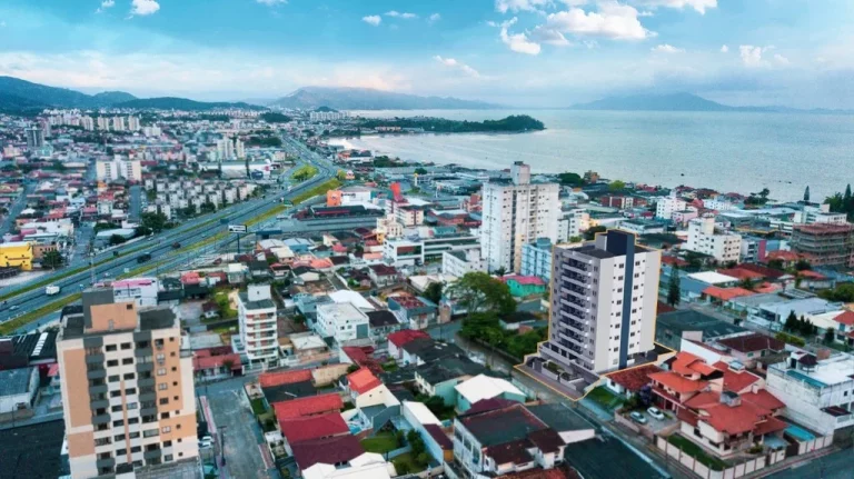 Imagem Allure Home - Apartamento à venda no bairro Barreiros - São José/SC
