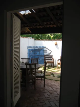 Imagem Casa de Rua em Boiçucanga como se fosse Cond. venda a partir de maio