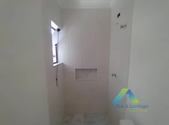 Imagem Lindo e novo sobrado com 125 m² em 3 dormitórios, 1 suíte e 2 vagas.