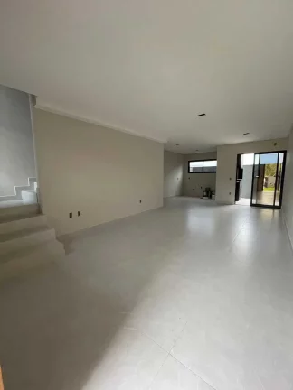 Imagem Sobrado com 3 dormitórios e 2 vagas de garagem | Palhoça/SC