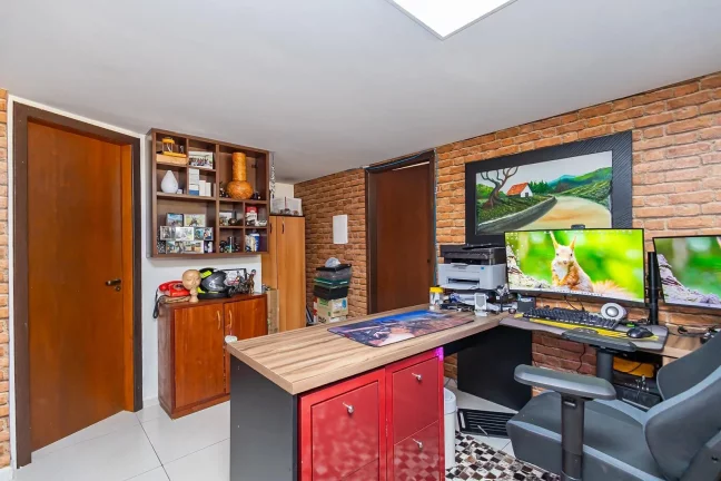 Imagem Casa Residencial de 3 quartos no bairro Campo Comprido