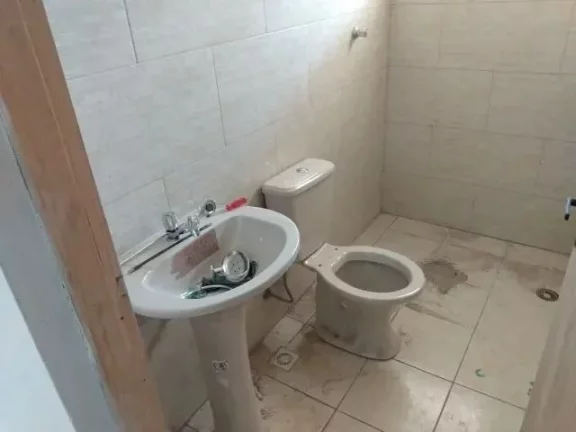 Imagem Casa com 1 dormitório à venda, 76 m² por R$ 320.000,00 - Parque Maria Helena - Suzano/SP
