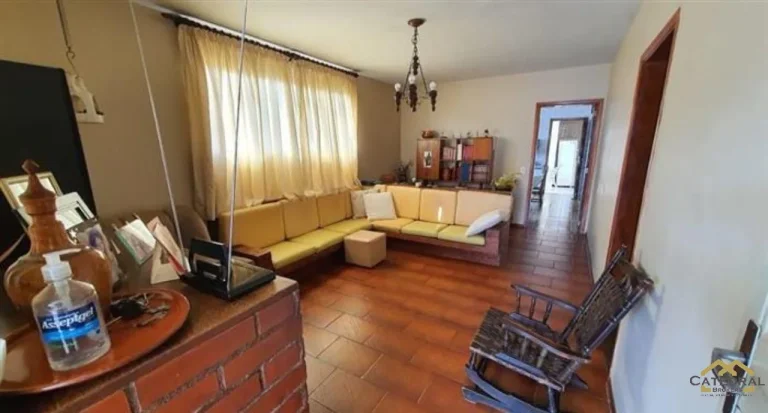 Imagem Casa a venda no Jardim Carpas com 2 quartos e muito espaçosa