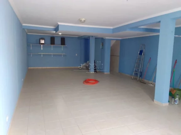 Imagem Sobrado com 188 metros quadrados de área construída, com sala para dois ambientes, sanca no teto, ...