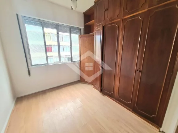Imagem Apartamento de 1 Quarto para Venda em Copacabana com 33 m²