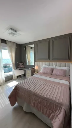Imagem Apartamento com 4 dormitórios sendo 4 suítes e 3 vagas de garagem em Itajaí/SC