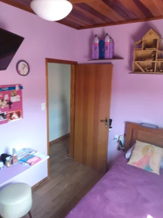 Imagem Sobrado com 5 dormitórios, 200 m² - venda por R$ 690.000,00 ou aluguel por R$ 3.210,83/mês - Jardim Pararangaba - São José dos Campos/SP