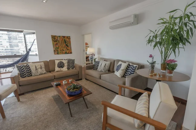 Imagem Apartamento Brooklin - 227M², 3 Dorms, 3 Suítes, 3 Vagas, Varanda.
