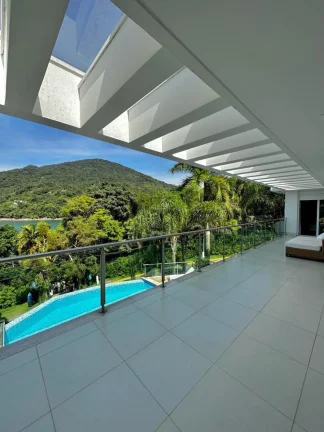 Imagem Linda casa em condomínio na Praia da Santa Rita em Ubatuba!