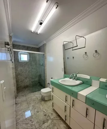 Imagem Cobertura Duplex com 5 dormitórios sendo 4 suítes e 4 vagas de garagem em Balneário Camboriú