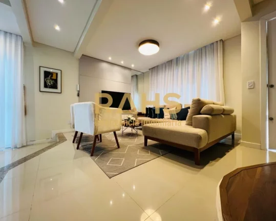 Imagem Sobrado Averbado, aceita financiamento, com 1 suíte e 3 quartos, 2 vagas de garagem à venda no bai...