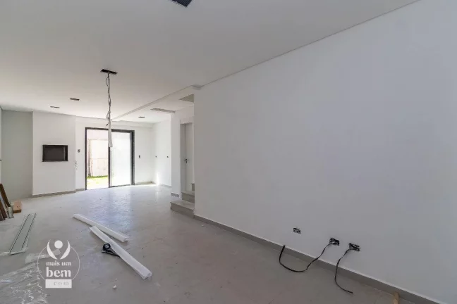 Imagem Sobrado com 3 dormitórios à venda, 112 m² por R$ 699.000,00 - Atuba - Curitiba/PR