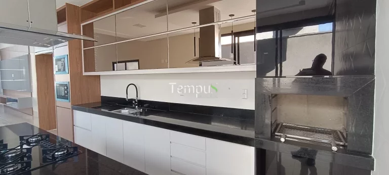 Imagem Parque Ville Pinheiros - Parque Ville Pinheiros, Casa Térrea, Alto Padrão, 312m², 3 suítes plenas, Cozinha montada em armários, Ap. Goiânia