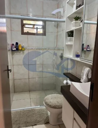 Imagem Casa á venda com 2 dormitórios na Vila São João em Torres/RS