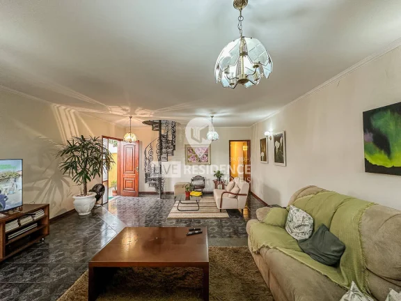 Imagem Casa Completa com Espaço Gourmet e Piscina - Live Residence Imóveis