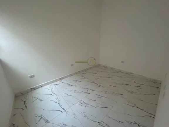 Imagem Kitnet à Venda – Próxima ao Mar e à Av. Padre Anchieta – 230mil