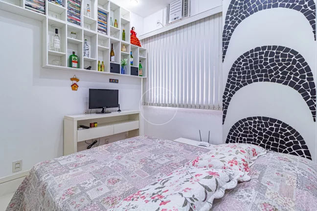 Imagem APARTAMENTO de 2 DORMITÓRIOS em COPACABANA - 150m do mar - R$ 2.450.000