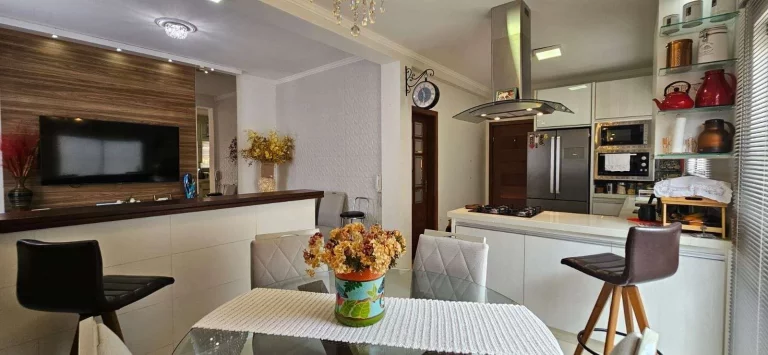 Imagem Casa à Venda, 280m2, 3 Dormitórios(01 Suíte), 3 Vagas , Areias, São José/SC