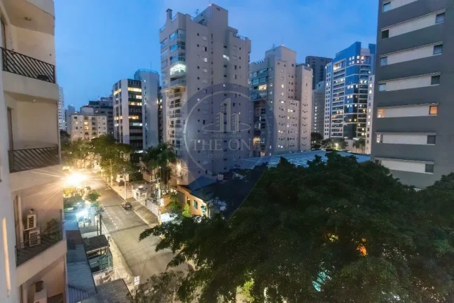 Imagem Apartamento à venda na Vila Olímpia, São Paulo-SP: 2 quartos, 1 suíte, 2 salas, 3 banheiros, 1 vaga de garagem e 80m² de área.