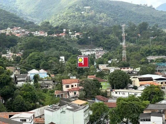 Vendo 2Q + depd, Estr Pau Ferro, alto, sol nascente, vista panorâmica, repleto armários, portaria 24 h, churrasq, salão festas, 1 vg,escolas proximas