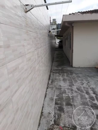Imagem Vendo casa em Serraria São José SC de três dormitórios, sala e cozinha mais edícula