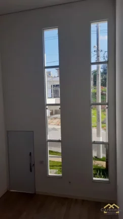 Imagem Casa a venda com 2 quartos (1 suíte) no condomínio Villa Verde em Jundiaí