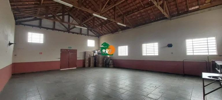 Imagem Galpão para Locação em São Roque, Centro (canguera), 2 banheiros