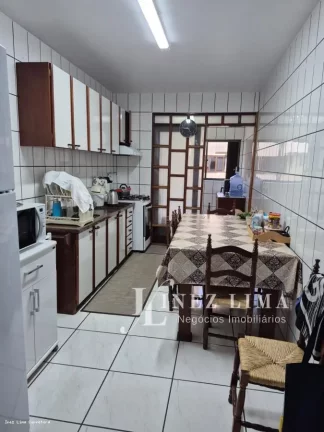 Imagem Apartamento 3 Quartos para Temporada em Itapema, Meia Praia, 3 dormitórios, 1 suíte, 2 banheiros, 2 vagas