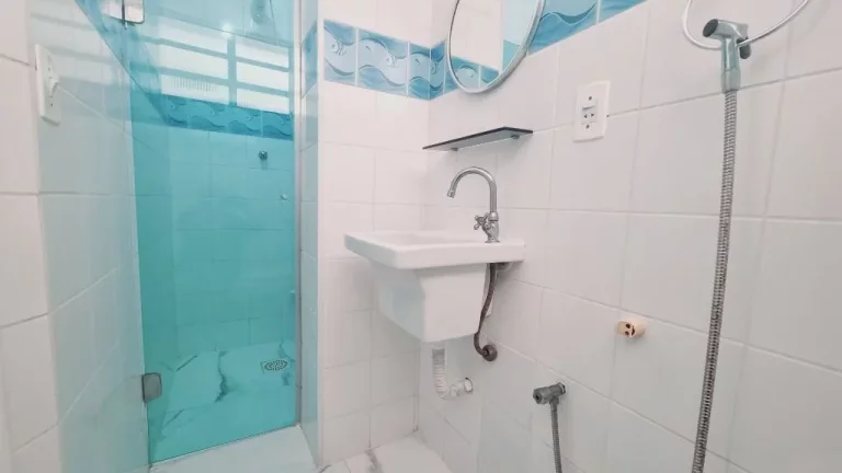 Imagem Kitnet com 1 dormitório à venda, 28 m² por R$ 405.000,00 - Pitangueiras - Guarujá/SP