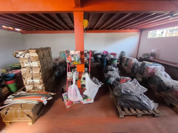 Imagem Glapão Comercial No Recanto Do Bosque De Frente Para Avenida