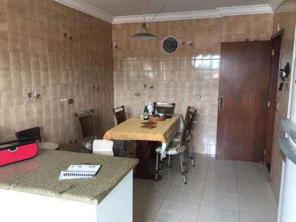Imagem Excelente apartamento para locação ou venda, 3 dormitórios sendo 1 suíte com closet, sala 3 ambi...