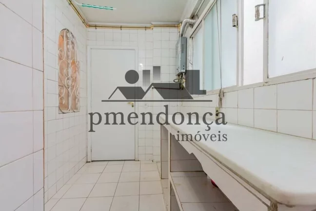 Imagem Apartamento com 155m² na Rua Baronesa de Itu, pronto para morar!