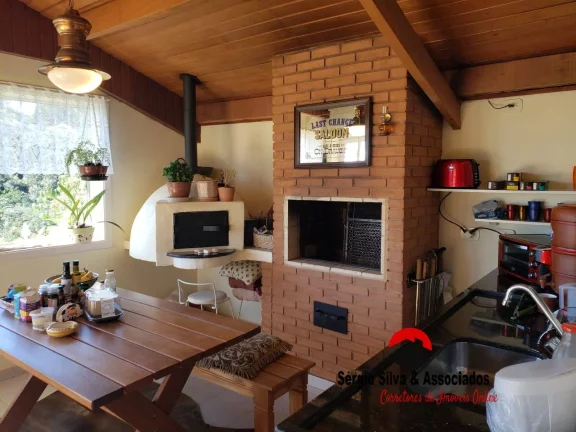 Imagem Casa a Venda na Região da Vila Porá em Campos do Jordão - SP