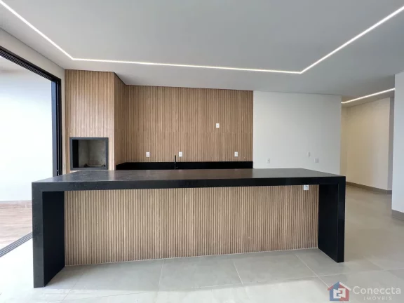 Imagem Casa à venda no Copacabana – 3 suítes, SPA, energia solar e acabamento premium
