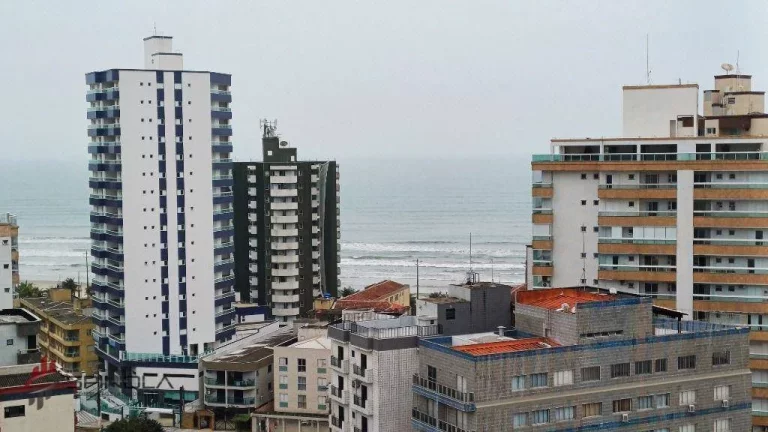 Imagem Apartamento com 2 dormitórios à venda, 53 m² por R$ 340.000,00 - Vila Caiçara - Praia Grande/SP