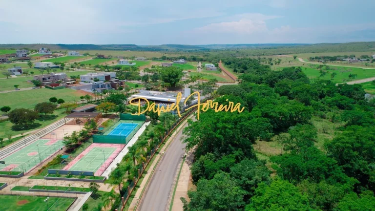 Imagem ÓTIMO LOTE COM 492 M² - LOTE DE ESQUINA
