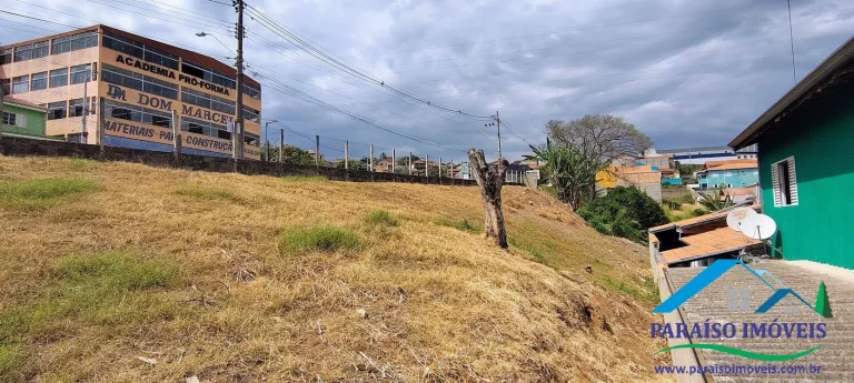 Imagem Oportunidade Única: Terreno Comercial em Avenida de Grande Fluxo!