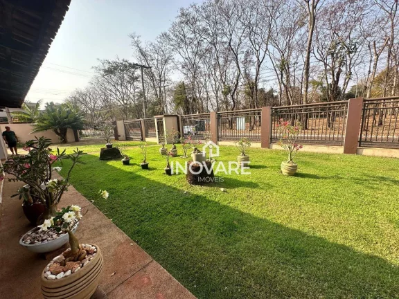 Imagem Casa com 4 dormitórios à venda, 400 m² por R$ 1.900.000,00 - Vila de Furnas - Itumbiara/GO