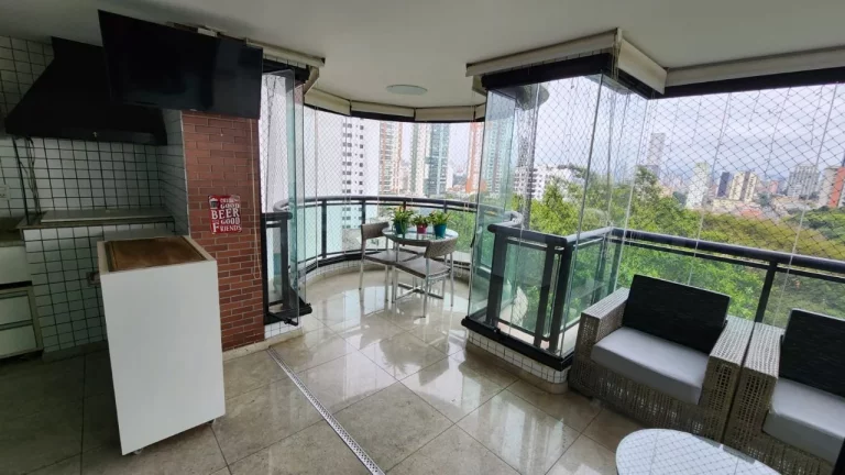 Apartamento de 186 m à venda no Edificio Anna Pavlova em frente a Pça Ituzaingo!! 3 suítes , vara...