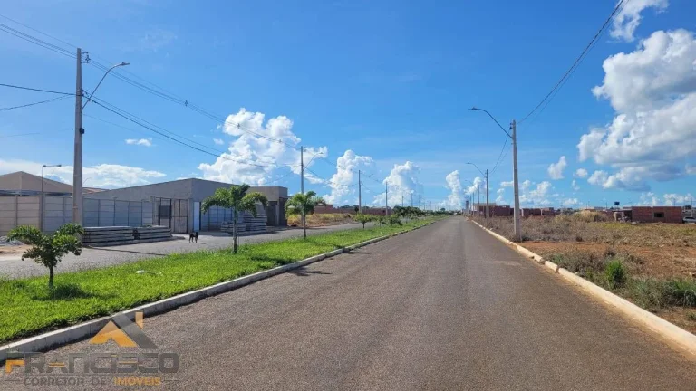 Imagem LOTE A PRESTAÇÃO PRÓXIMO AO CENTRO DE ABADIA