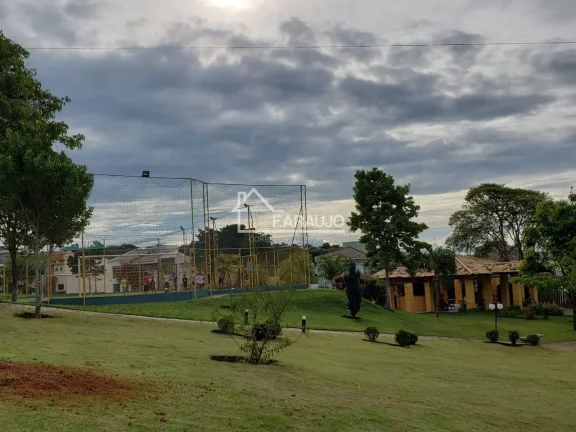 Imagem Casa em Condomínio à Venda em Sorocaba-SP, 3 Quartos, 2 Vagas, 135m²