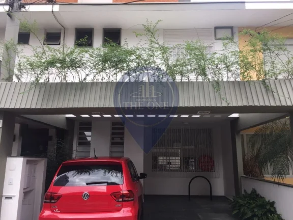 Imagem Aluguel de Casa no Itaim Bibi: 3 quartos, 1 suíte, 2 salas, 2 banheiros, 2 vagas de garagem, 150 m² - São Paulo-SP