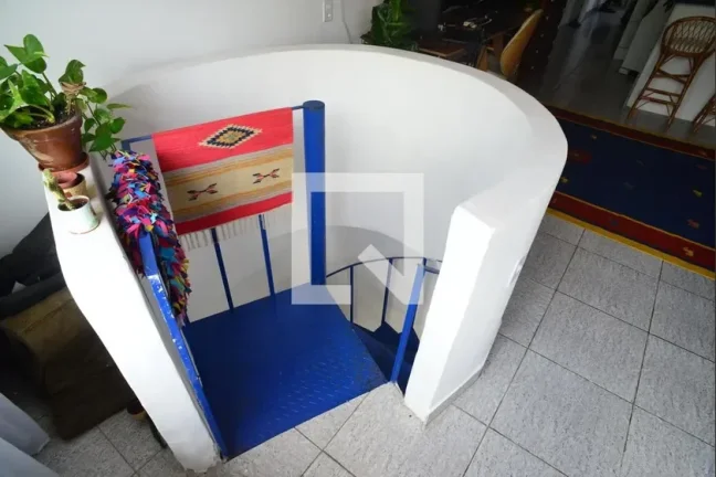 Imagem Casa à Venda - Barra da Tijuca, 1 Quarto, 47 m2