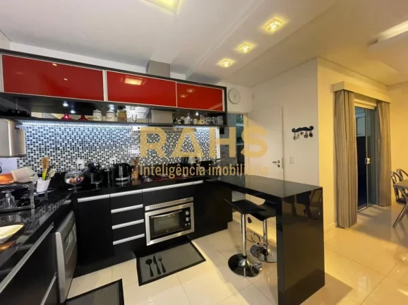 Imagem OPORTUNIDADE! De R$980.000,00 por R$899.000,00! Lindíssimo sobrado no Bairro Gloria, com fácil ace...