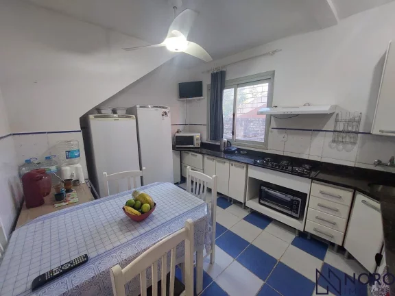 Imagem CASA 3 DORMITÓRIOS (1 SUITE) 4 VAGAS NA TRAV. DOMINGOS TREVISAN-CENTRO